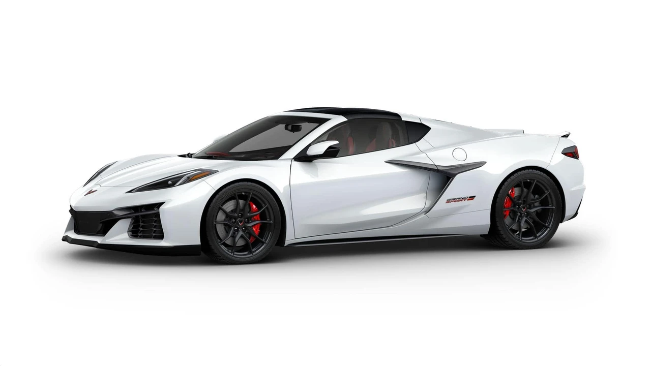 2027 Chevrolet Corvette C8 Grand Sport - Image 26 of 31