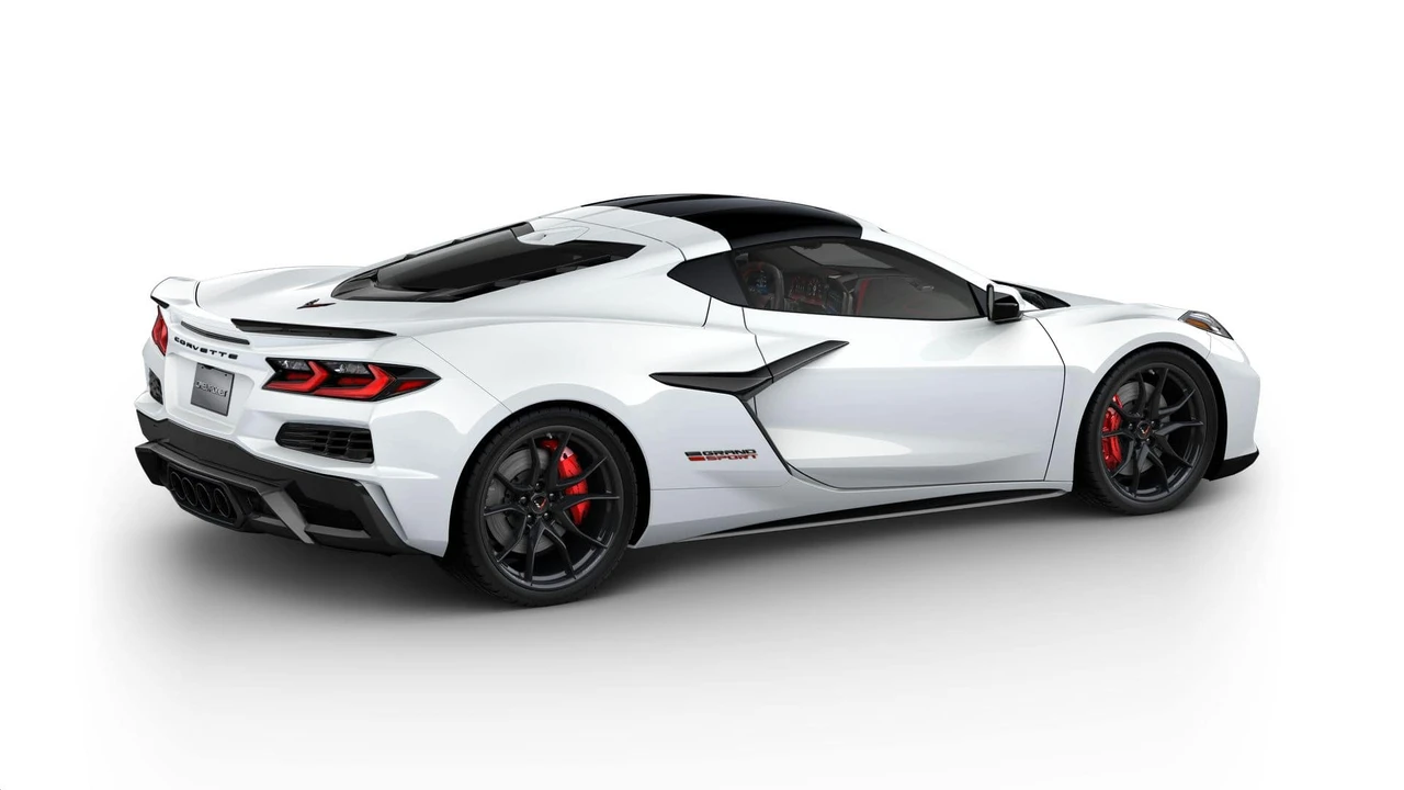 2027 Chevrolet Corvette C8 Grand Sport - Image 28 of 31