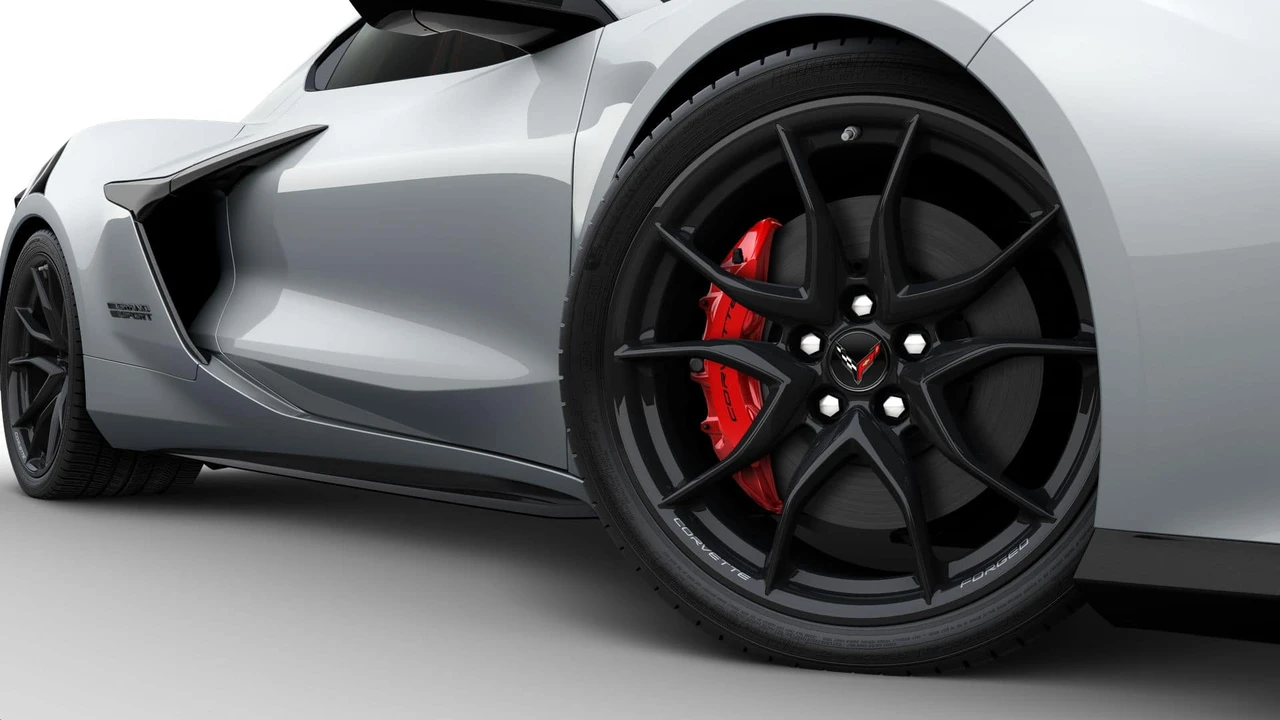 2027 Chevrolet Corvette C8 Grand Sport - Image 6 of 11