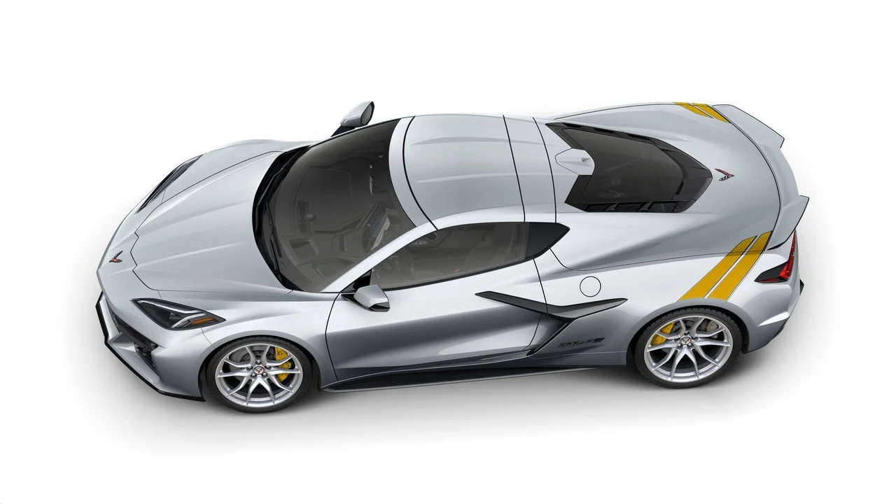 2027 Chevrolet Corvette C8 Grand Sport - Image 7 of 11