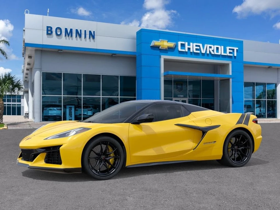 2027 Chevrolet Corvette C8 Grand Sport - Image 3 of 31