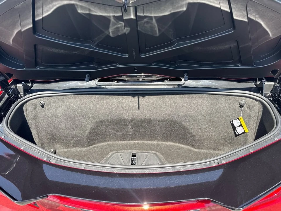 2027 Chevrolet Corvette C8 Grand Sport - Image 17 of 31