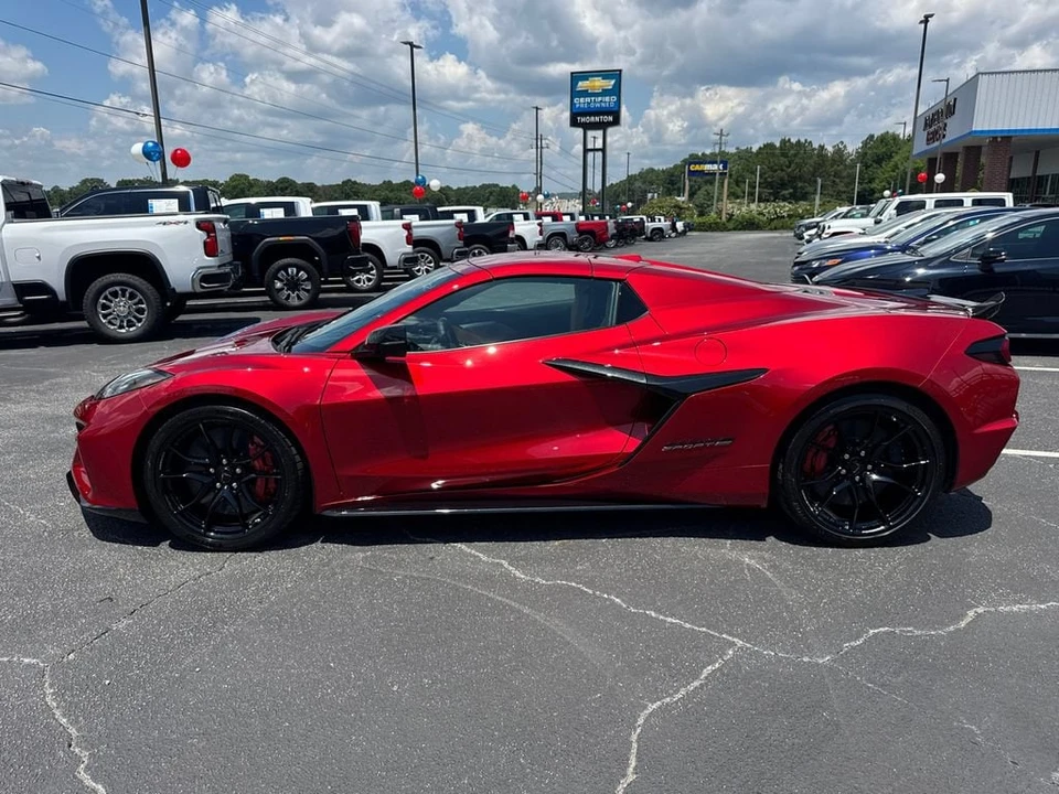2027 Chevrolet Corvette C8 Grand Sport - Image 9 of 31