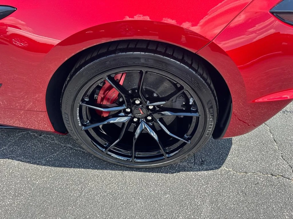 2027 Chevrolet Corvette C8 Grand Sport - Image 18 of 31