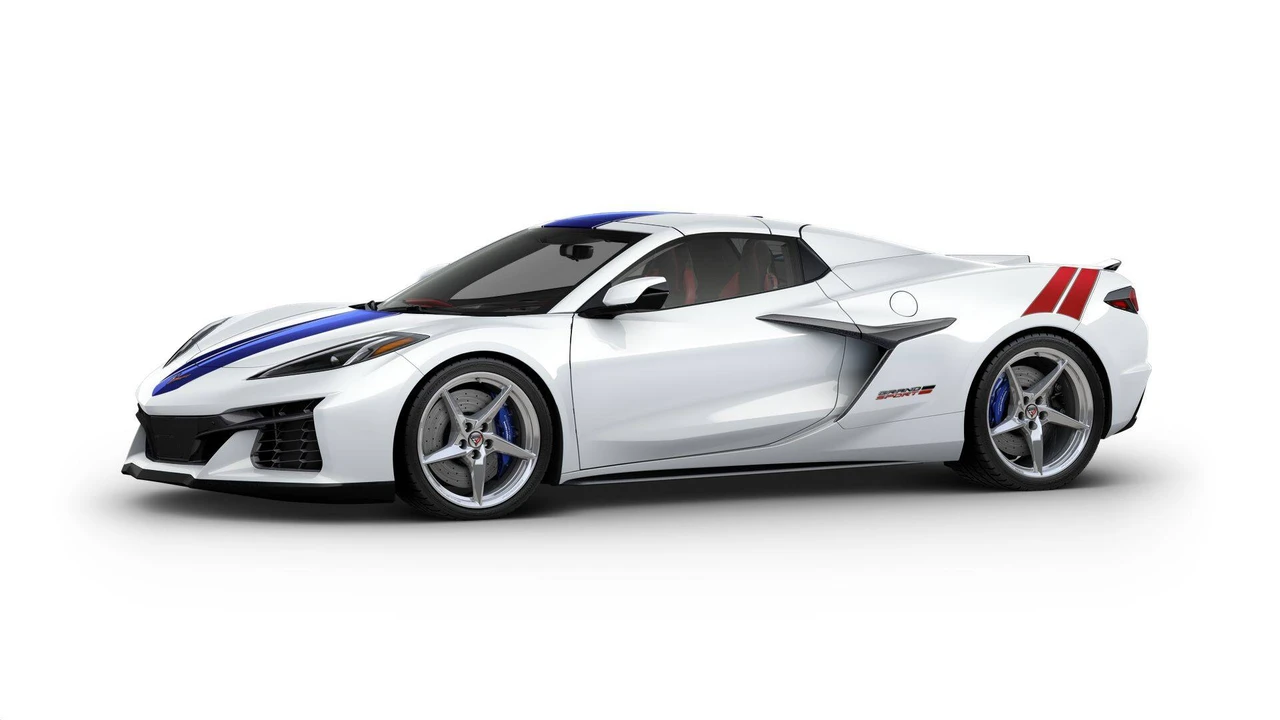2027 Chevrolet Corvette C8 Grand Sport - Image 2 of 11