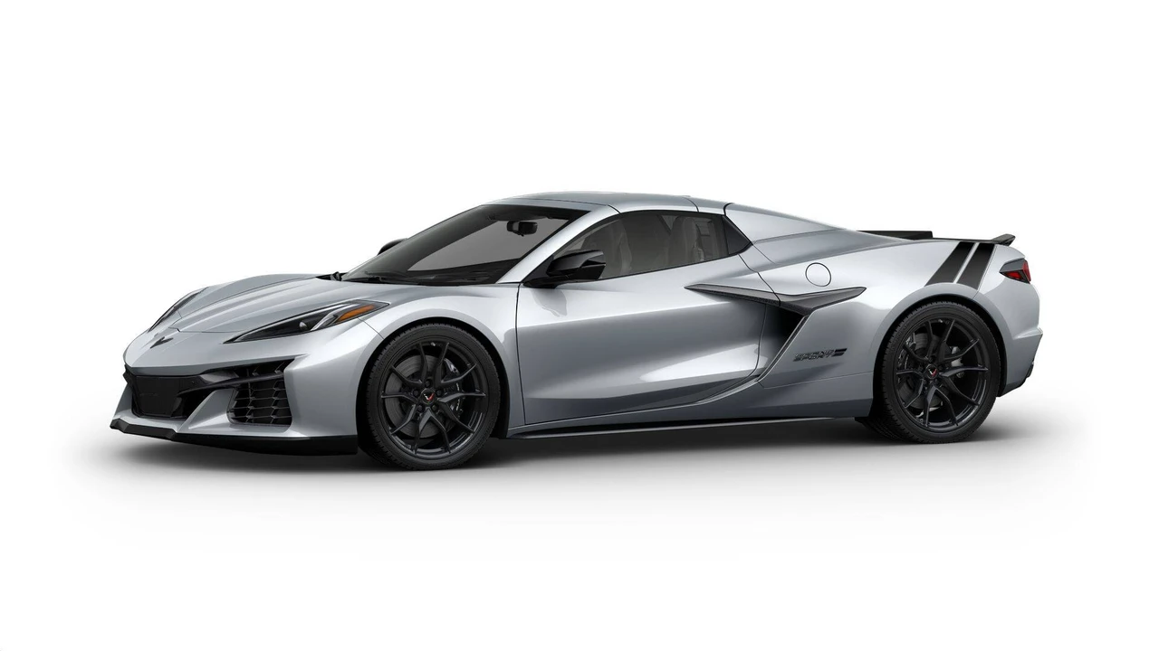 2027 Chevrolet Corvette C8 Grand Sport - Image 2 of 11