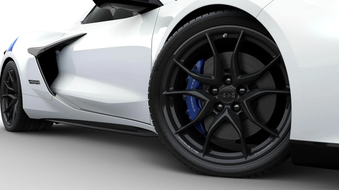 2027 Chevrolet Corvette C8 Grand Sport - Image 6 of 11