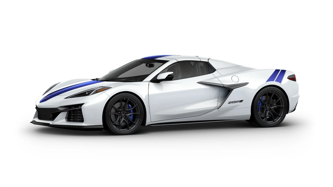 2027 Chevrolet Corvette C8 Grand Sport - Image 2 of 11