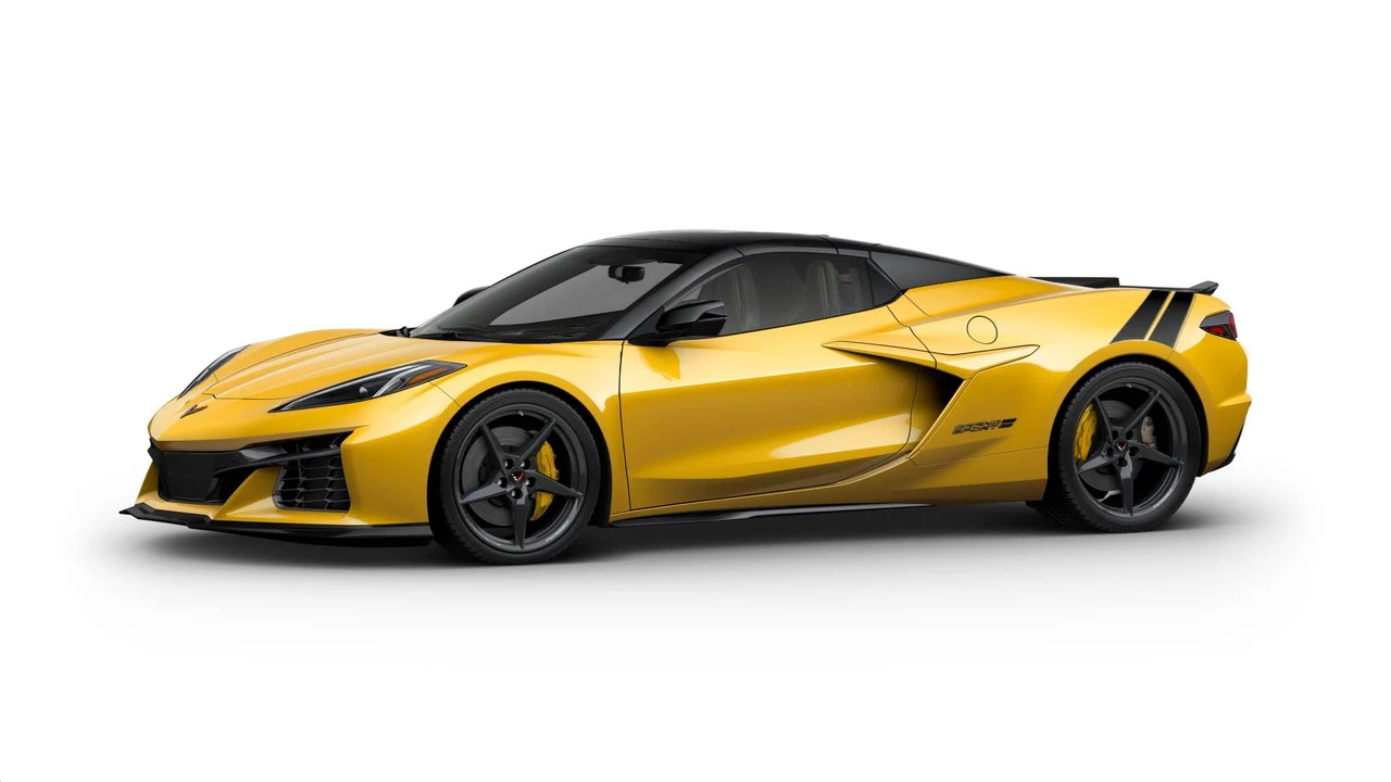 2027 Chevrolet Corvette C8 Grand Sport - Image 2 of 11