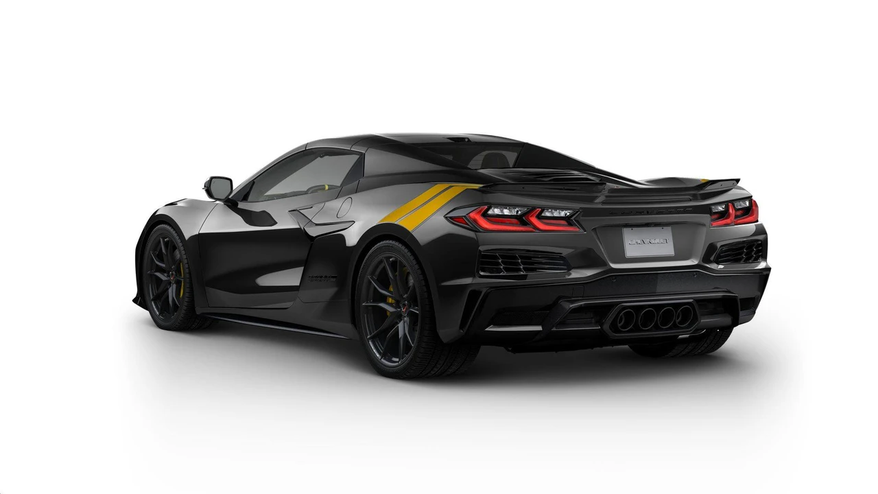 2027 Chevrolet Corvette C8 Grand Sport - Image 3 of 11