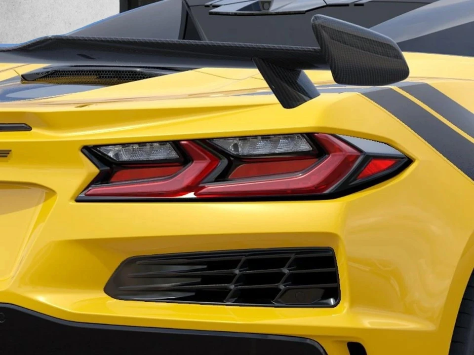 2027 Chevrolet Corvette C8 Grand Sport - Image 11 of 31