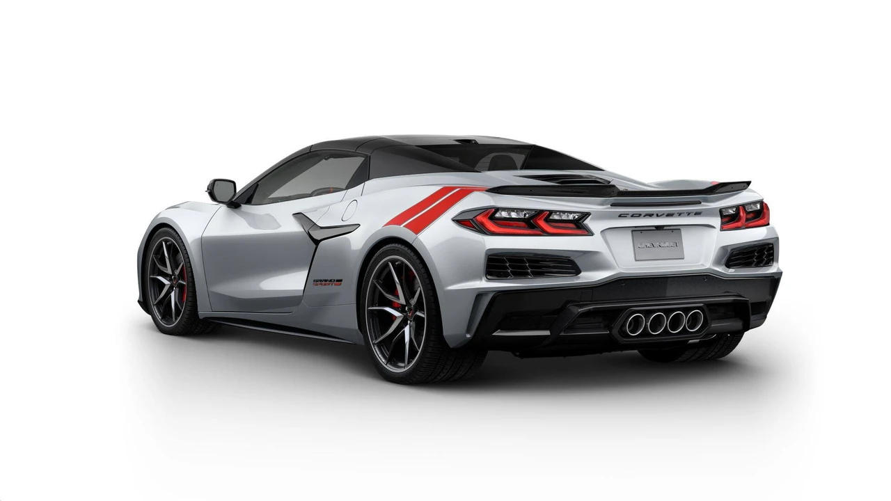 2027 Chevrolet Corvette C8 Grand Sport - Image 27 of 31