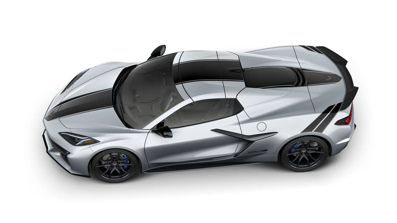 2027 Chevrolet Corvette C8 Grand Sport - Image 7 of 11