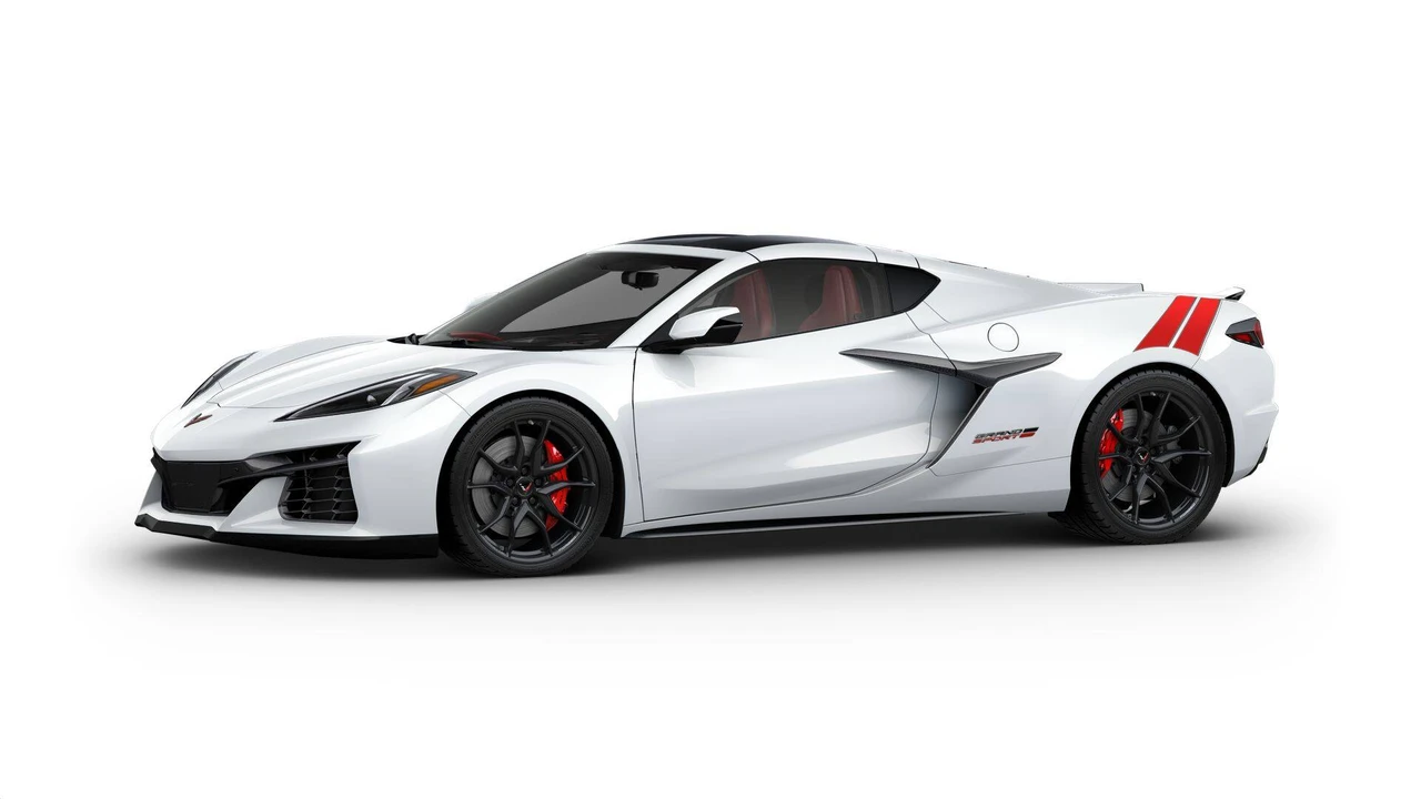 2027 Chevrolet Corvette C8 Grand Sport - Image 3 of 12