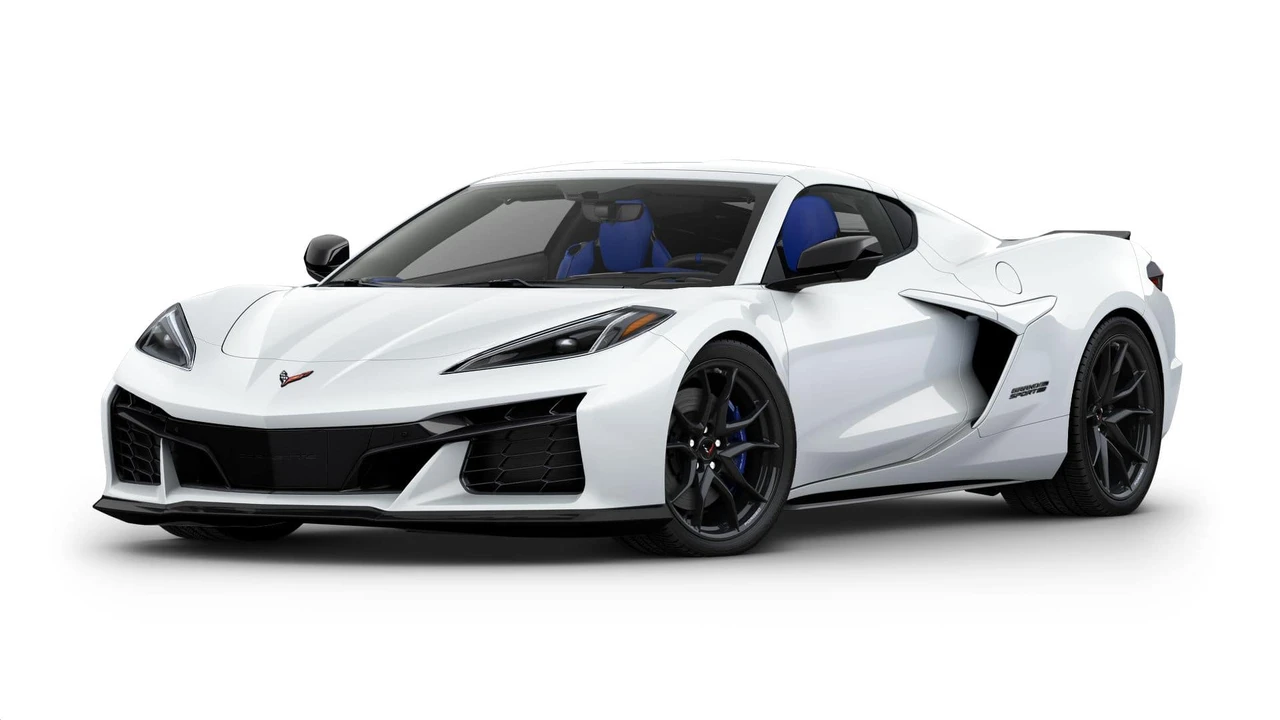 2027 Chevrolet Corvette C8 Grand Sport - Image 25 of 31