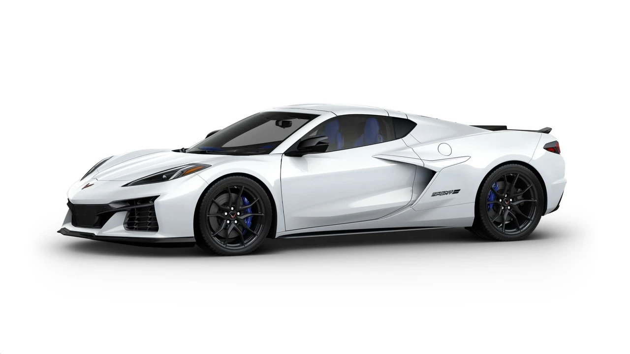 2027 Chevrolet Corvette C8 Grand Sport - Image 26 of 31