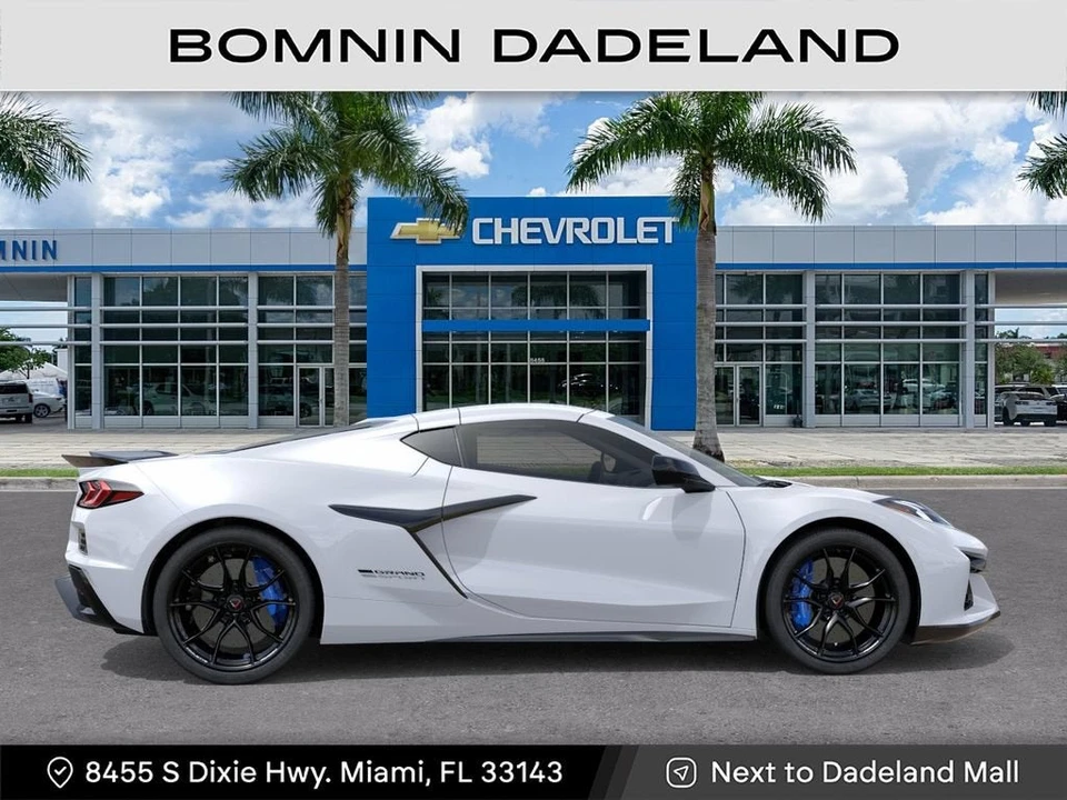 2027 Chevrolet Corvette C8 Grand Sport - Image 6 of 31