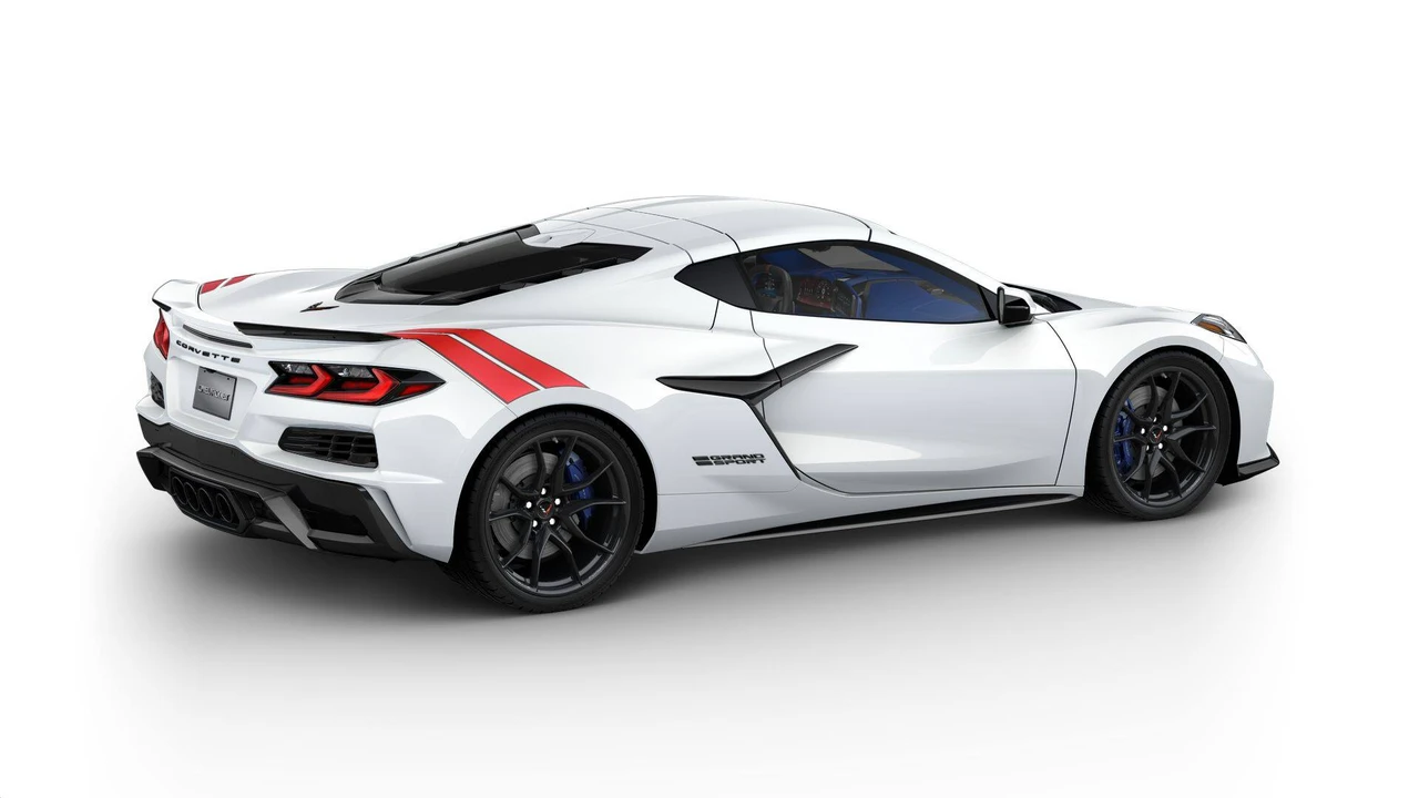 2027 Chevrolet Corvette C8 Grand Sport - Image 4 of 11