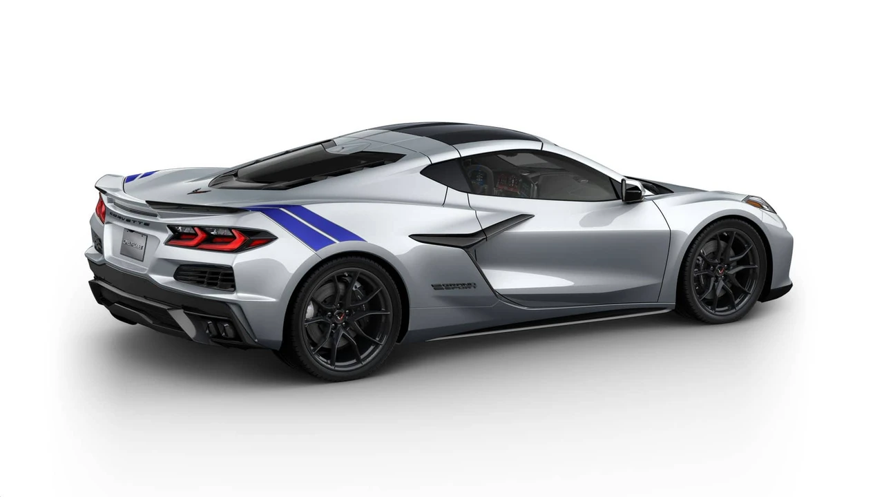 2027 Chevrolet Corvette C8 Grand Sport - Image 4 of 11