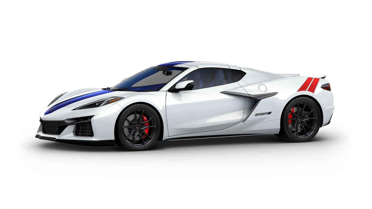 2027 Chevrolet Corvette C8 Grand Sport - Image 2 of 11