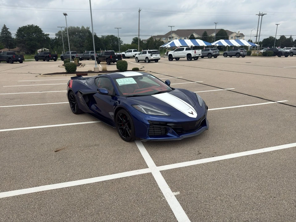 2027 Chevrolet Corvette C8 Grand Sport - Image 15 of 31