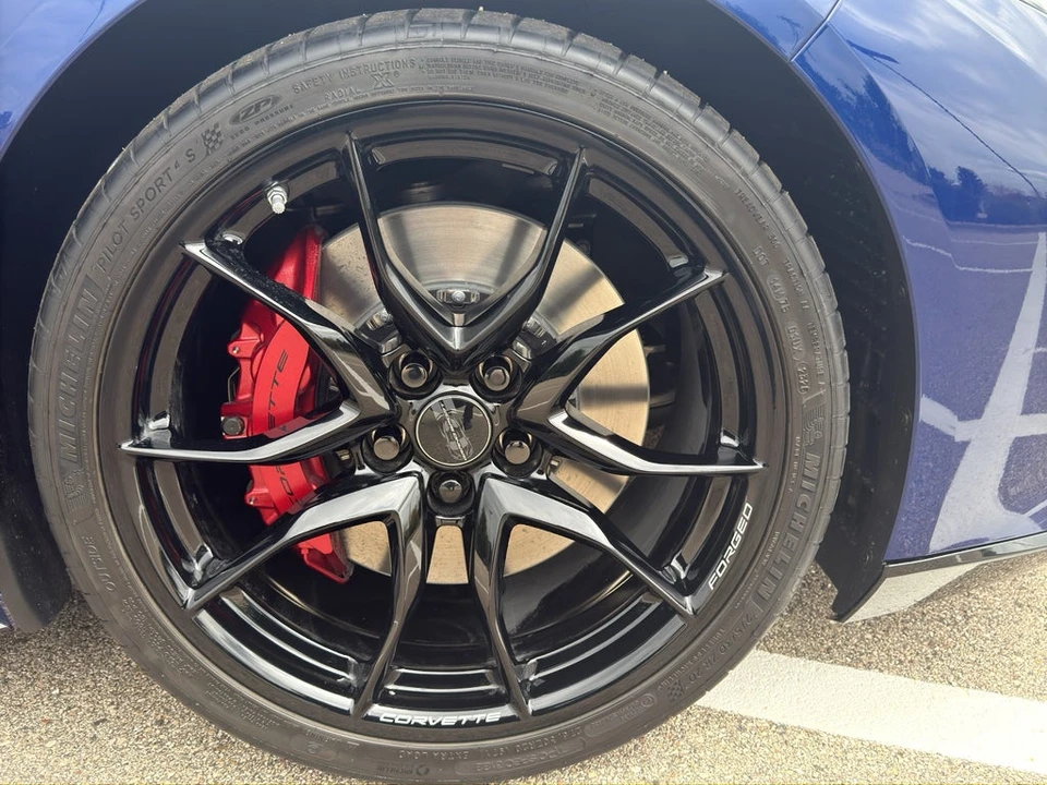 2027 Chevrolet Corvette C8 Grand Sport - Image 20 of 31