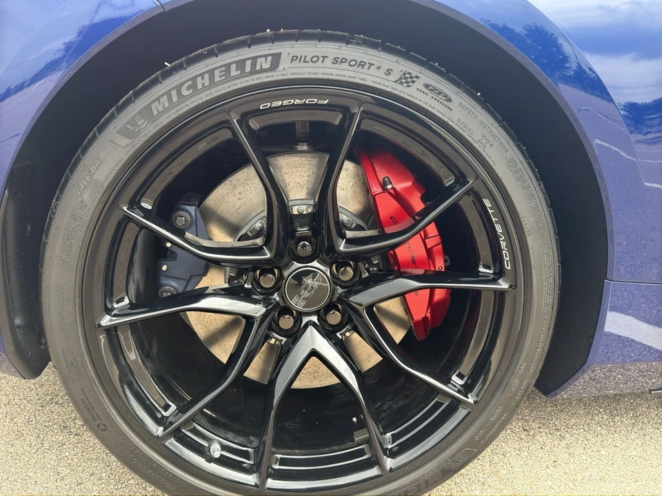 2027 Chevrolet Corvette C8 Grand Sport - Image 21 of 31