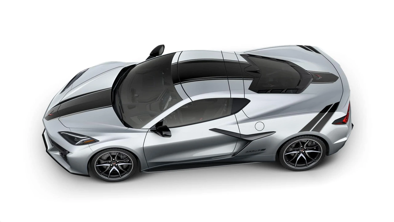 2027 Chevrolet Corvette C8 Grand Sport - Image 7 of 11