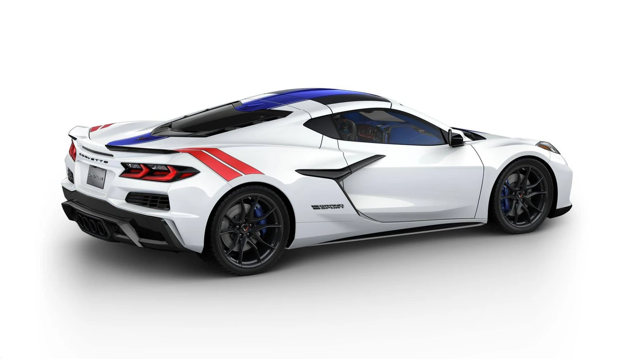 2027 Chevrolet Corvette C8 Grand Sport - Image 4 of 11