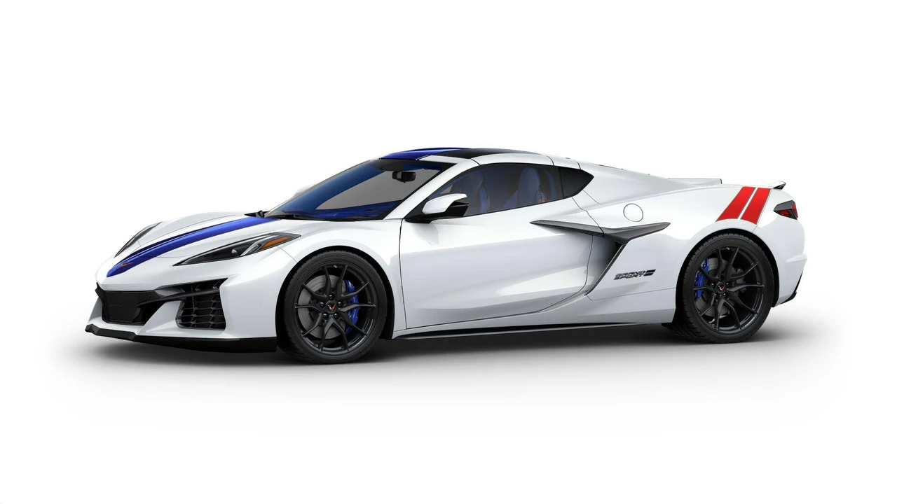 2027 Chevrolet Corvette C8 Grand Sport - Image 2 of 11