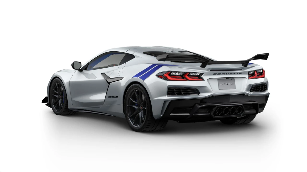 2027 Chevrolet Corvette C8 Grand Sport - Image 3 of 11