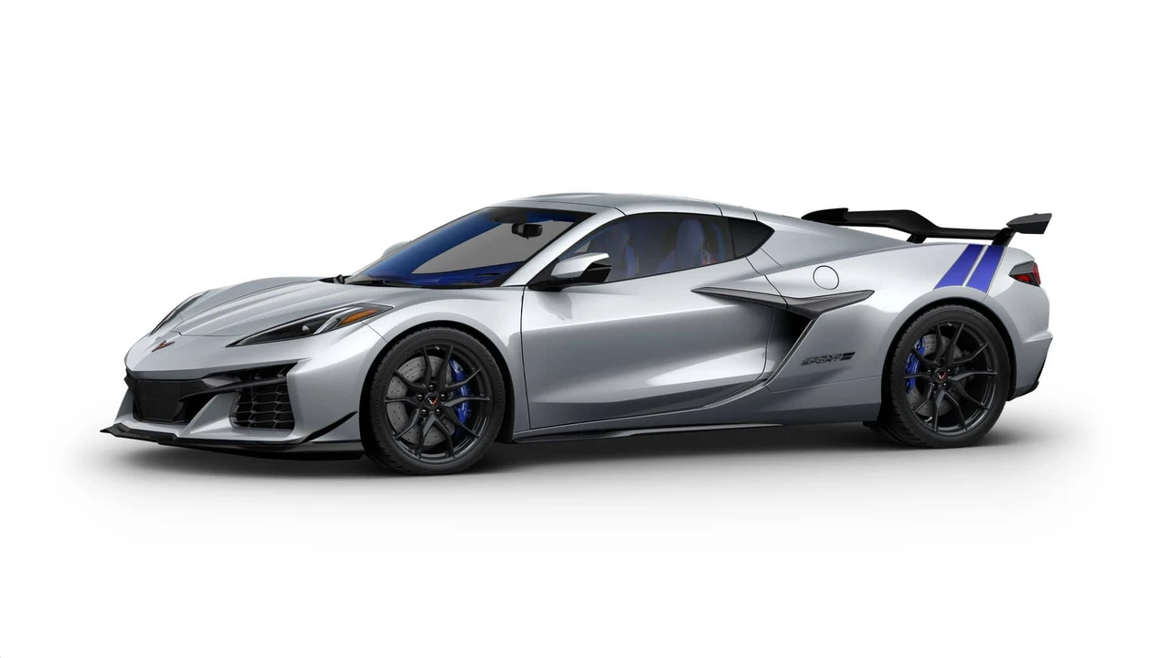 2027 Chevrolet Corvette C8 Grand Sport - Image 2 of 11