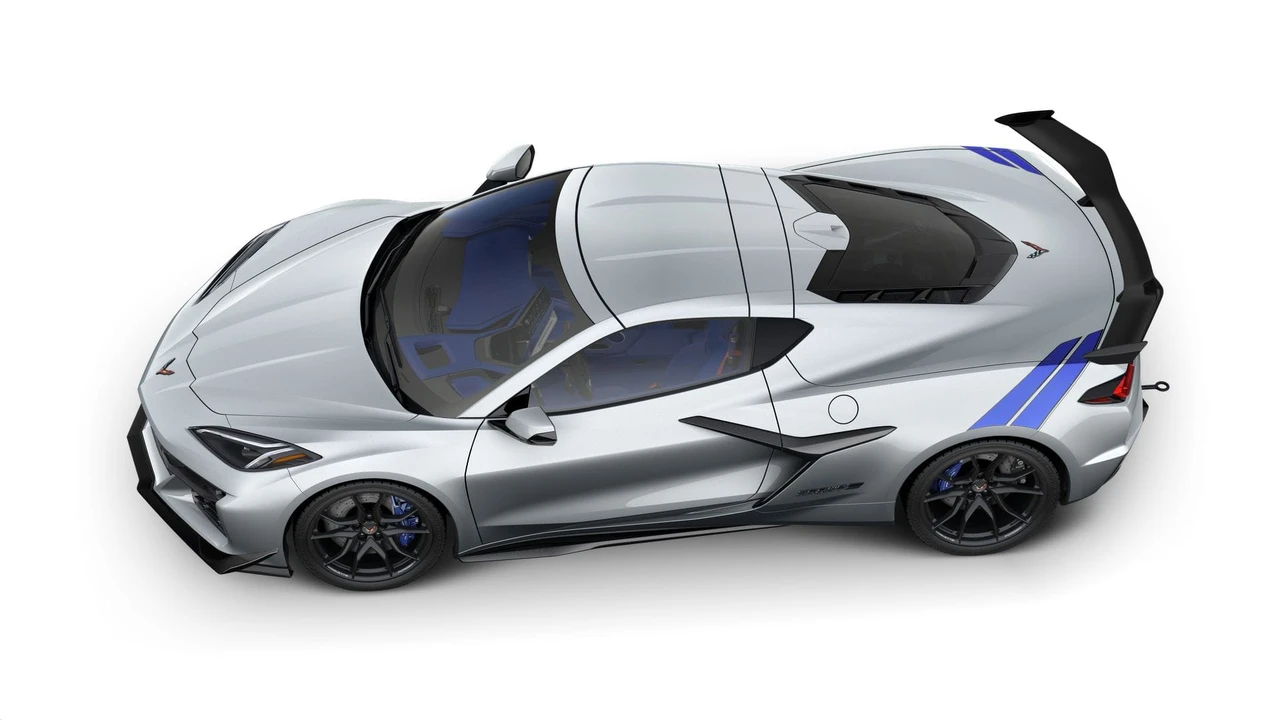 2027 Chevrolet Corvette C8 Grand Sport - Image 7 of 11