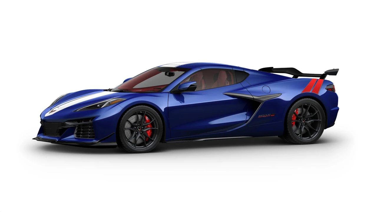 2027 Chevrolet Corvette C8 Grand Sport - Image 2 of 11