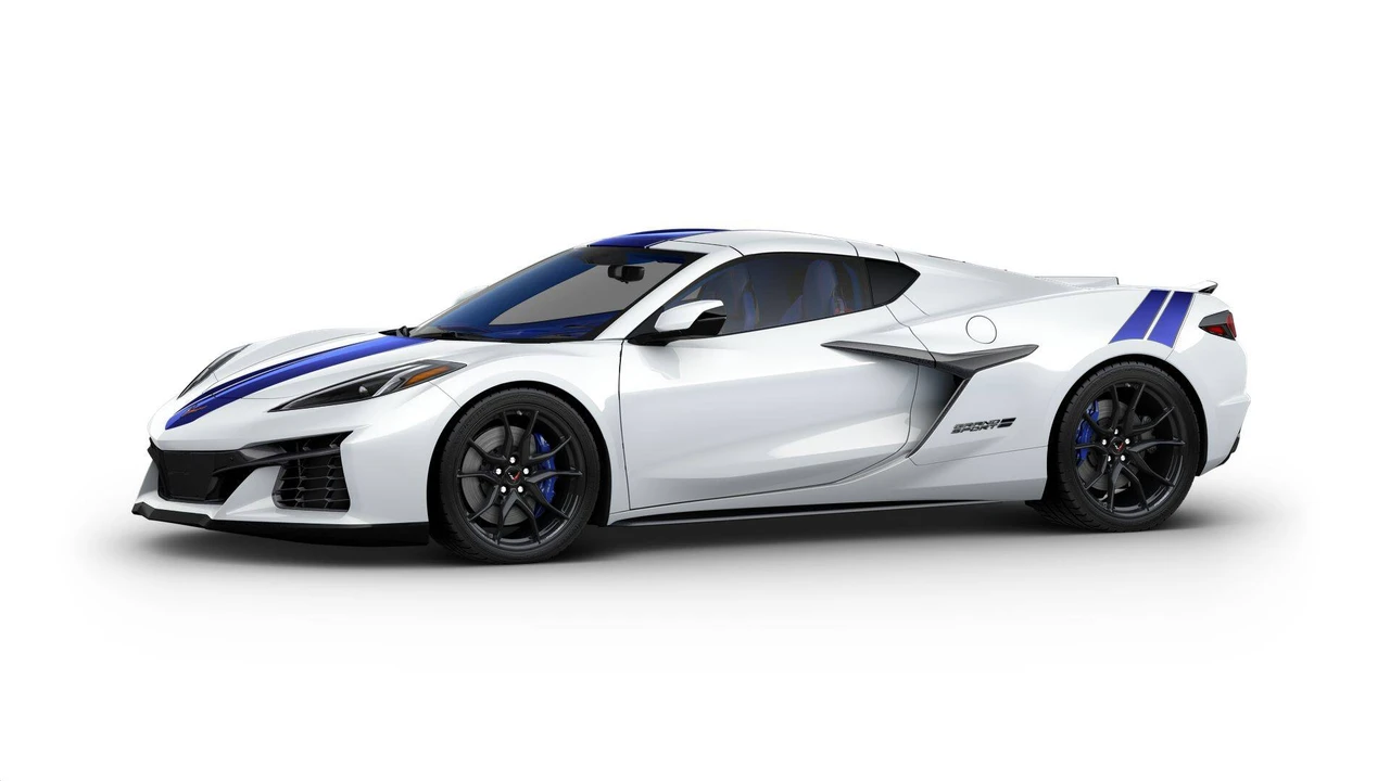 2027 Chevrolet Corvette C8 Grand Sport - Image 3 of 12