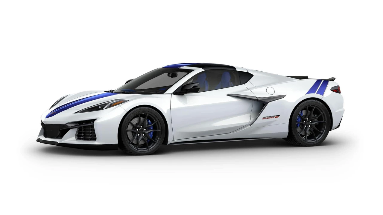 2027 Chevrolet Corvette C8 Grand Sport - Image 2 of 11