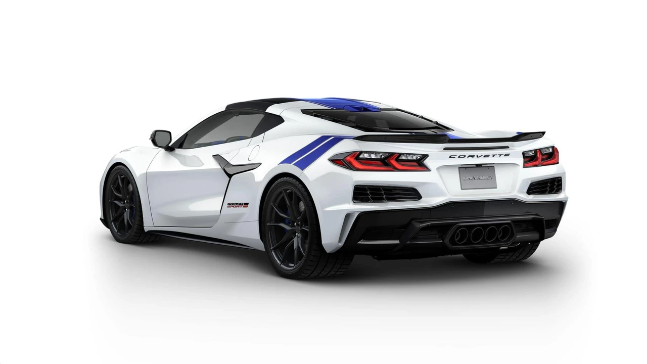 2027 Chevrolet Corvette C8 Grand Sport - Image 3 of 11