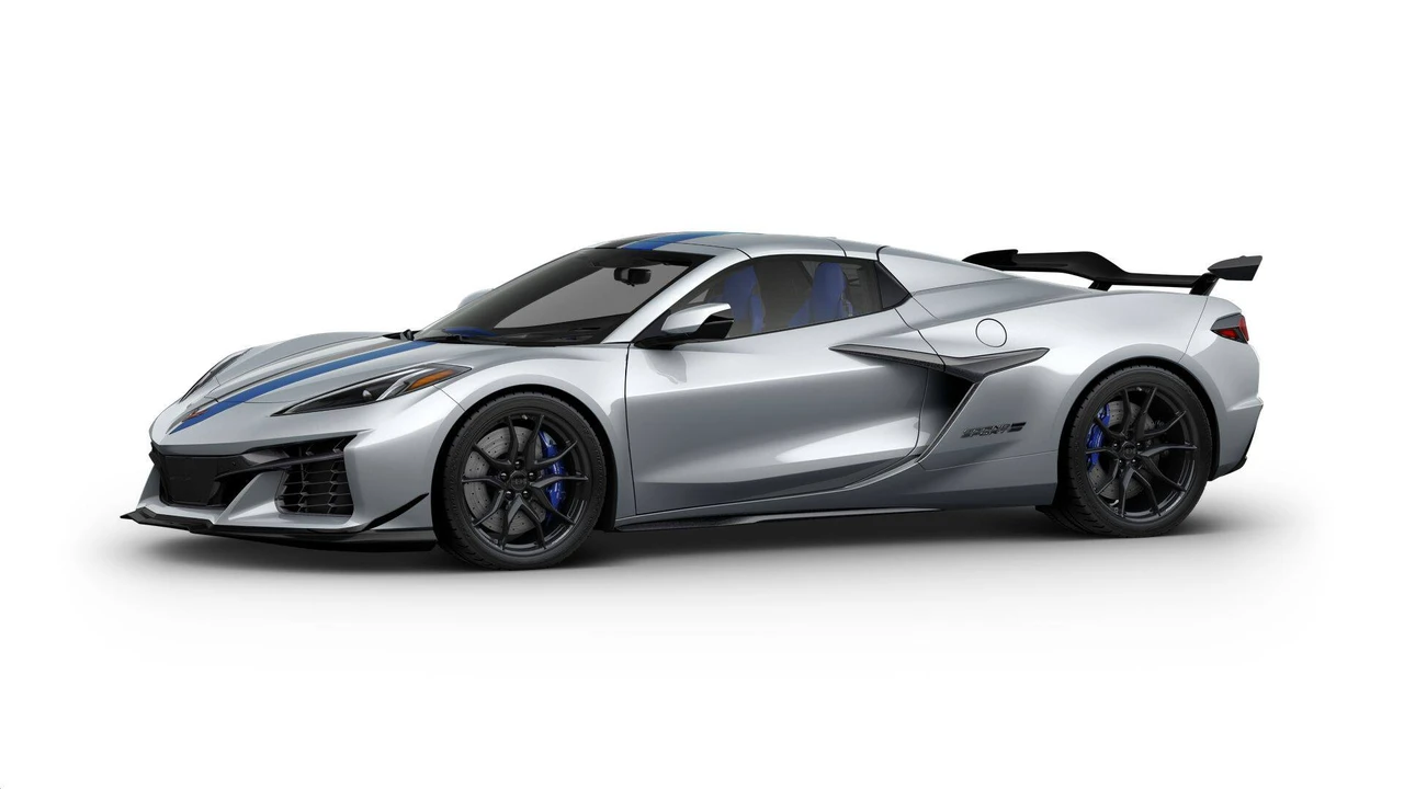2027 Chevrolet Corvette C8 Grand Sport - Image 26 of 31