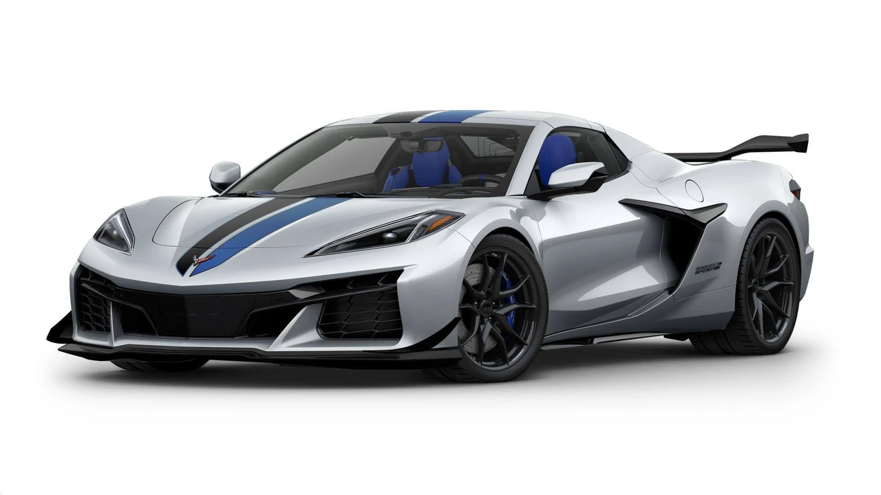 2027 Chevrolet Corvette C8 Grand Sport - Image 25 of 31
