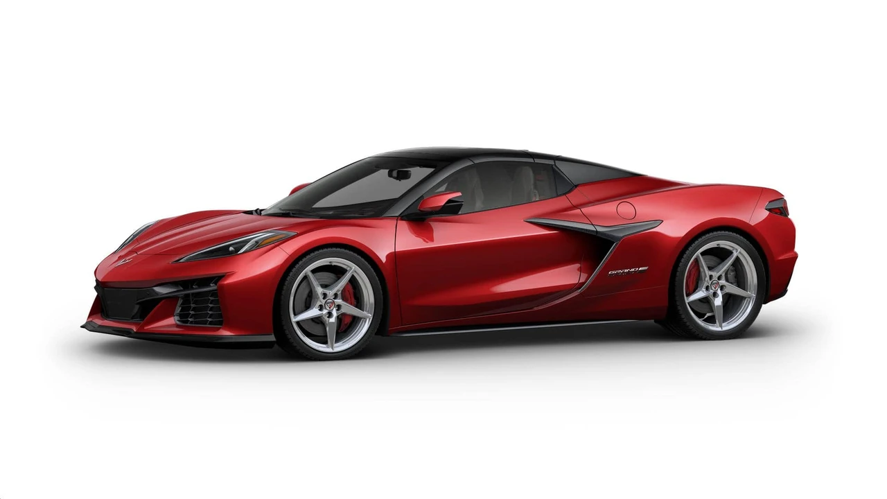 2027 Chevrolet Corvette C8 Grand Sport - Image 26 of 31