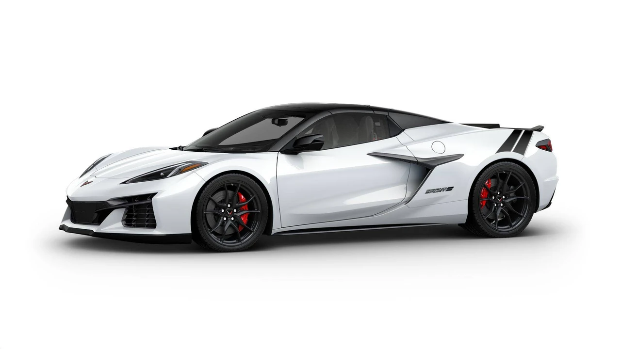 2027 Chevrolet Corvette C8 Grand Sport - Image 2 of 11