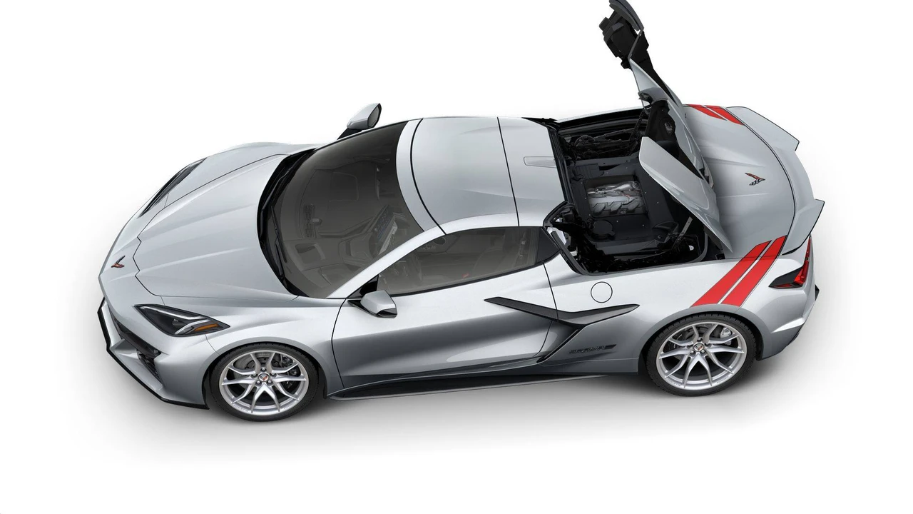 2027 Chevrolet Corvette C8 Grand Sport - Image 7 of 11