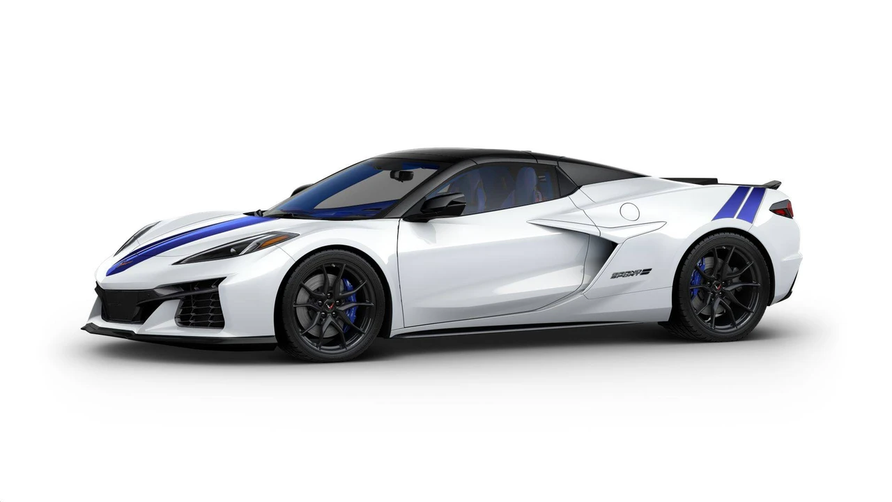 2027 Chevrolet Corvette C8 Grand Sport - Image 2 of 11