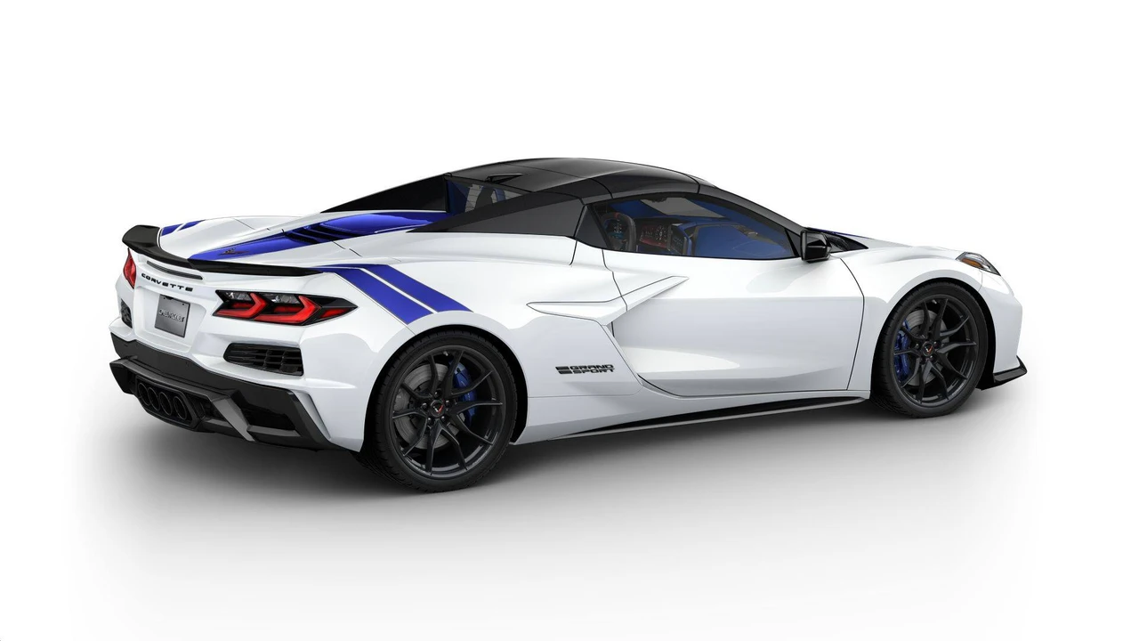2027 Chevrolet Corvette C8 Grand Sport - Image 4 of 11