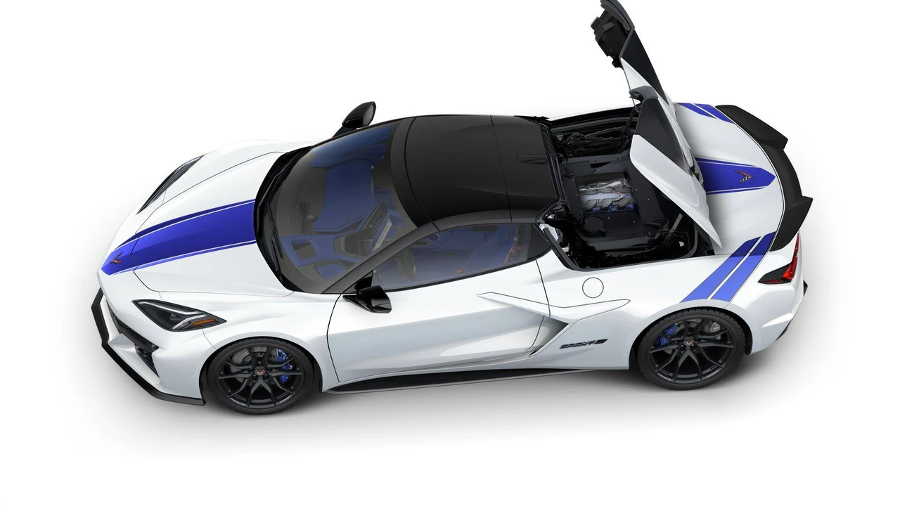 2027 Chevrolet Corvette C8 Grand Sport - Image 7 of 11