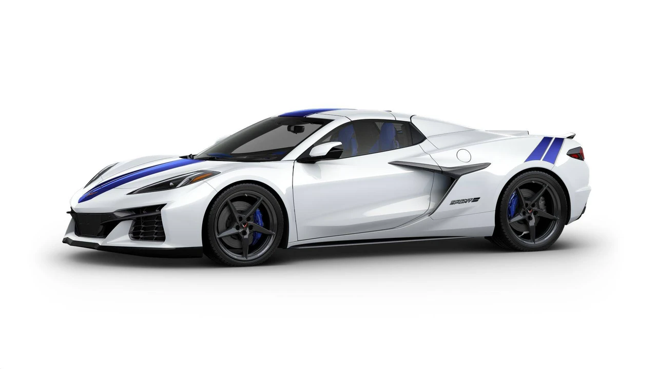 2027 Chevrolet Corvette C8 Grand Sport - Image 2 of 11