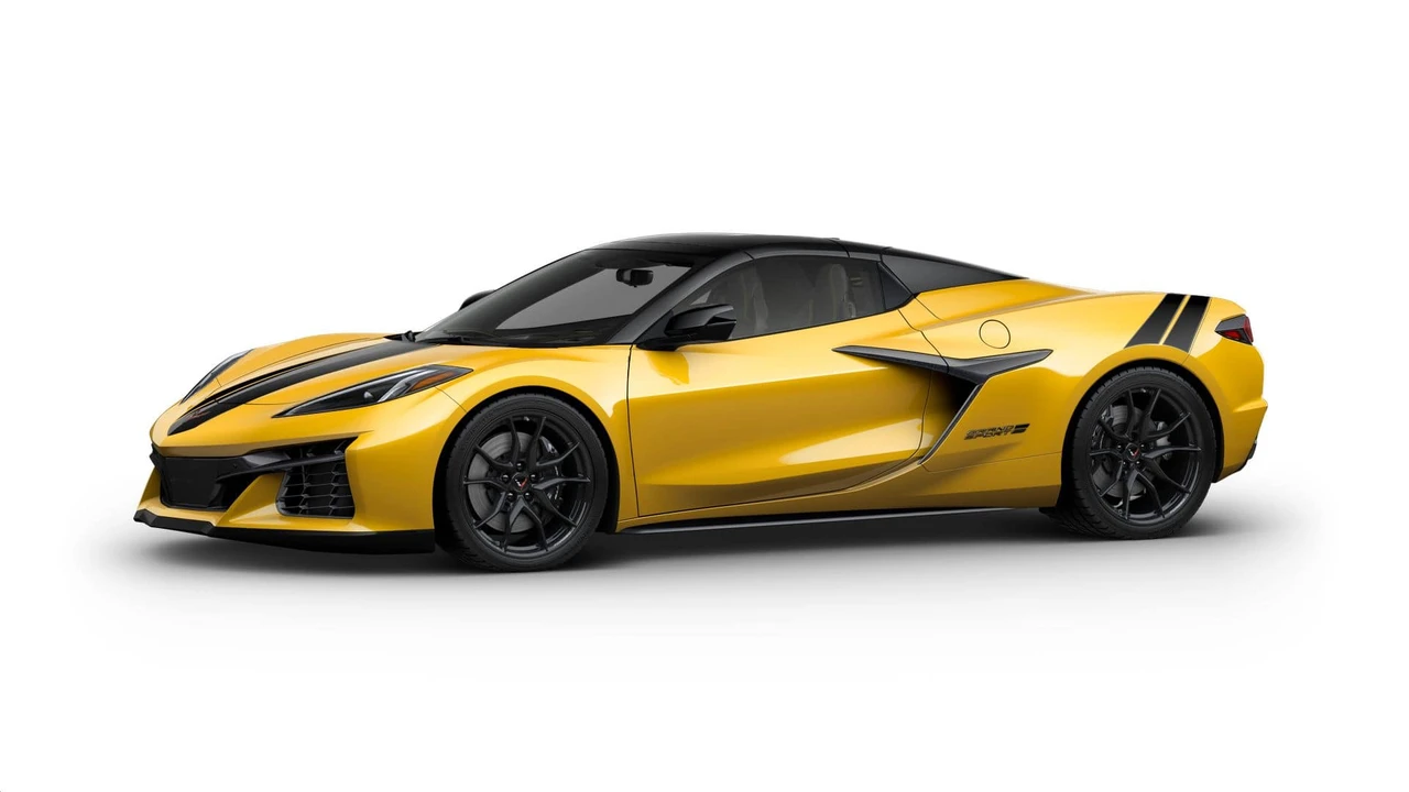 2027 Chevrolet Corvette C8 Grand Sport - Image 2 of 11