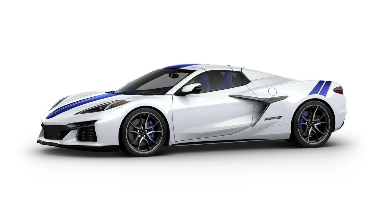 2027 Chevrolet Corvette C8 Grand Sport - Image 2 of 11