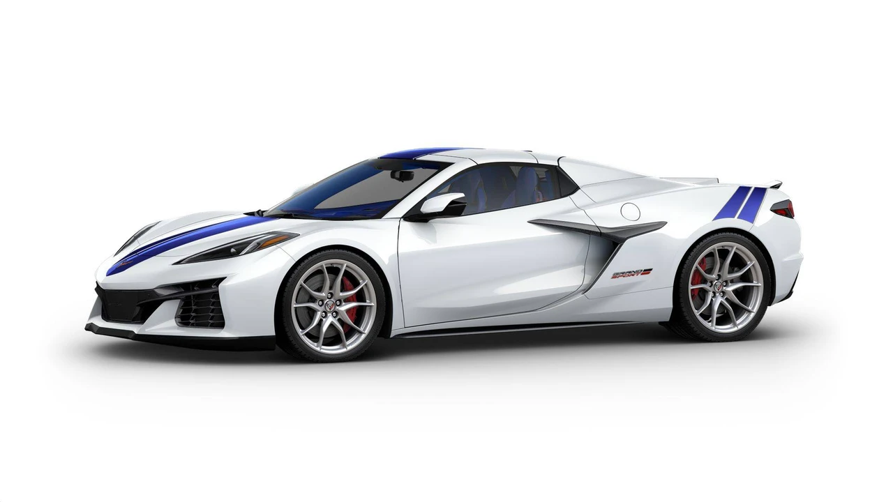 2027 Chevrolet Corvette C8 Grand Sport - Image 2 of 11