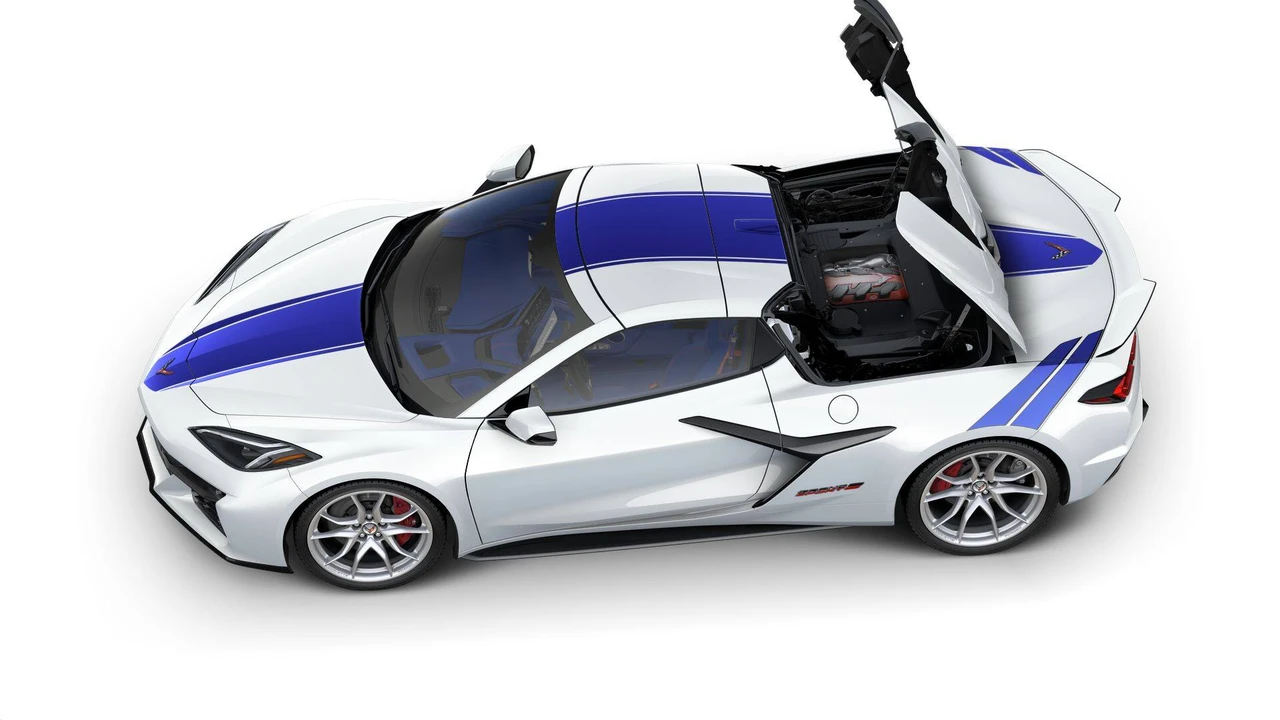 2027 Chevrolet Corvette C8 Grand Sport - Image 7 of 11